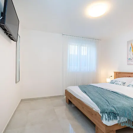 Ilux-1 By Interhome Apartment
