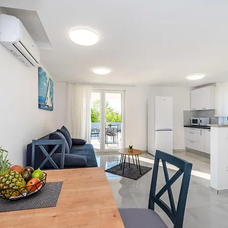 Ilux-1 By Interhome Apartment